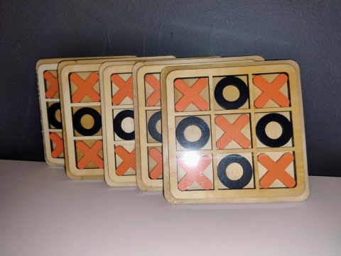 Drewniana gra "Kółko i Krzyżyk" (Tic Tac Toe)