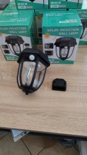 Lampa solarna z ŻARÓWKĄ 15x14x12 cm CZARNA