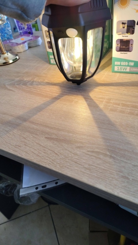 Lampa solarna z ŻARÓWKĄ 15x14x12 cm CZARNA